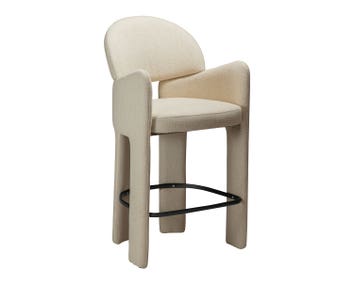 Aole barstol i simply beige bouclé snett framifrån