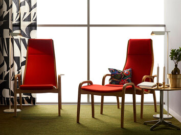Miljöbild på fåtöljen Lamino.