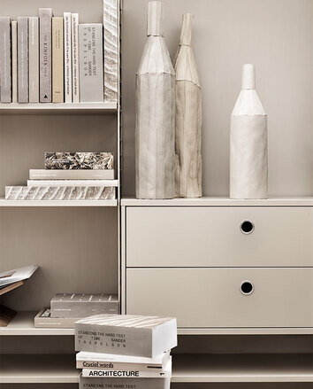 String lådhurts i beige. Designa din hylla efter egna önskemål.