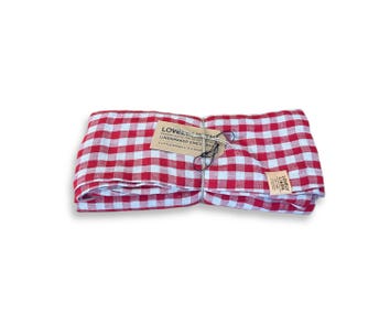 Misty Square Bordsduk i färgen Real Red