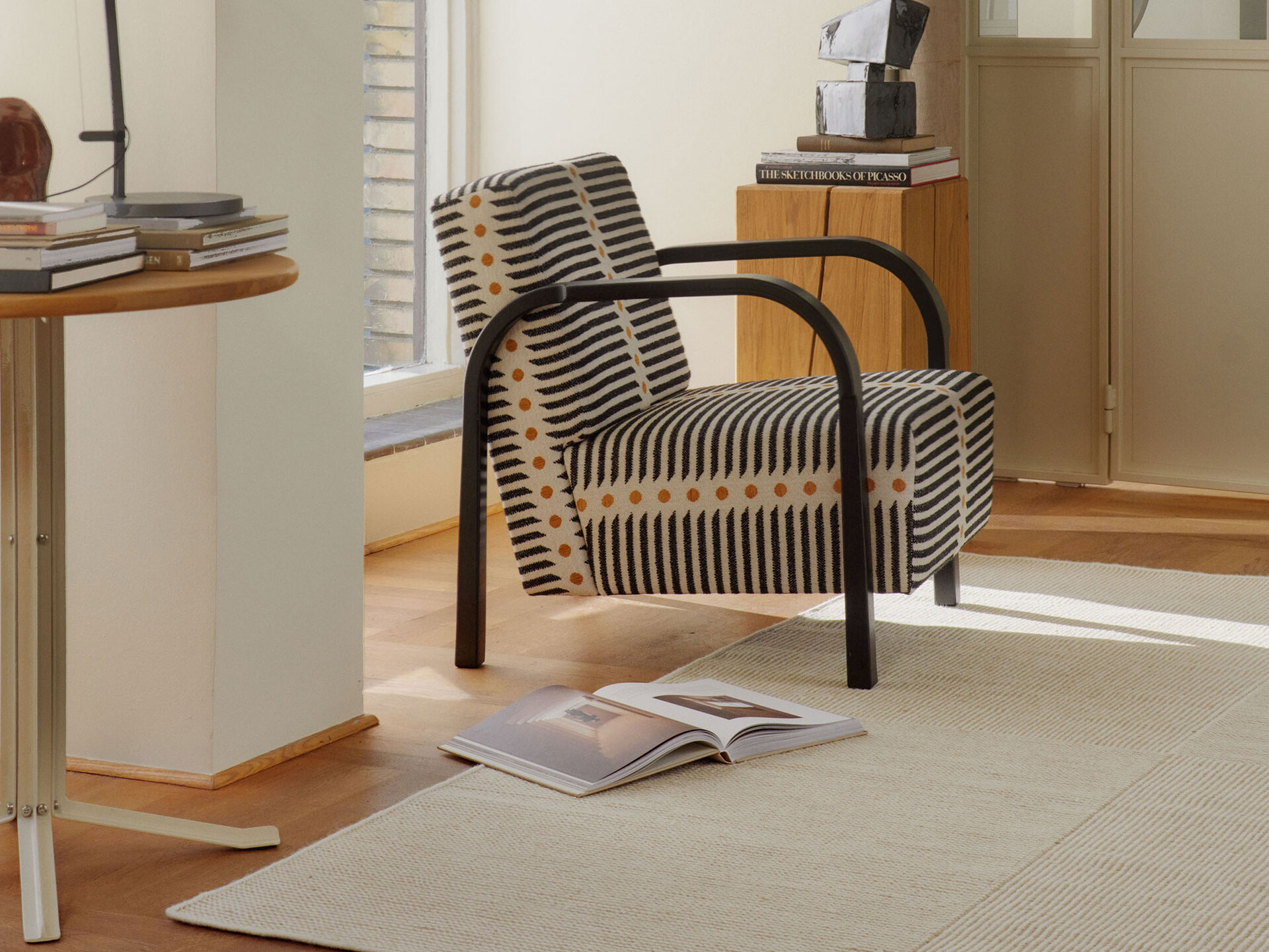 Linie-Design-Kent-Rug-Lifestyle