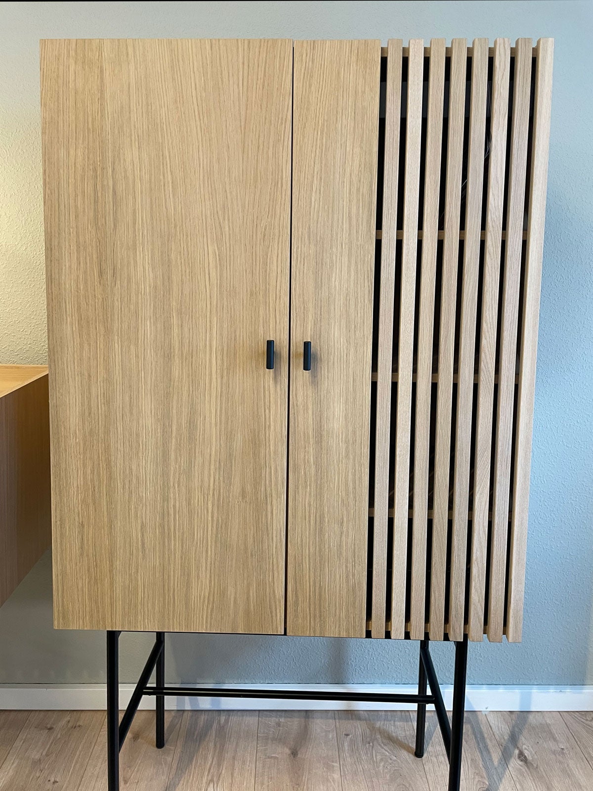 Array-skap-woud-utstallningsex