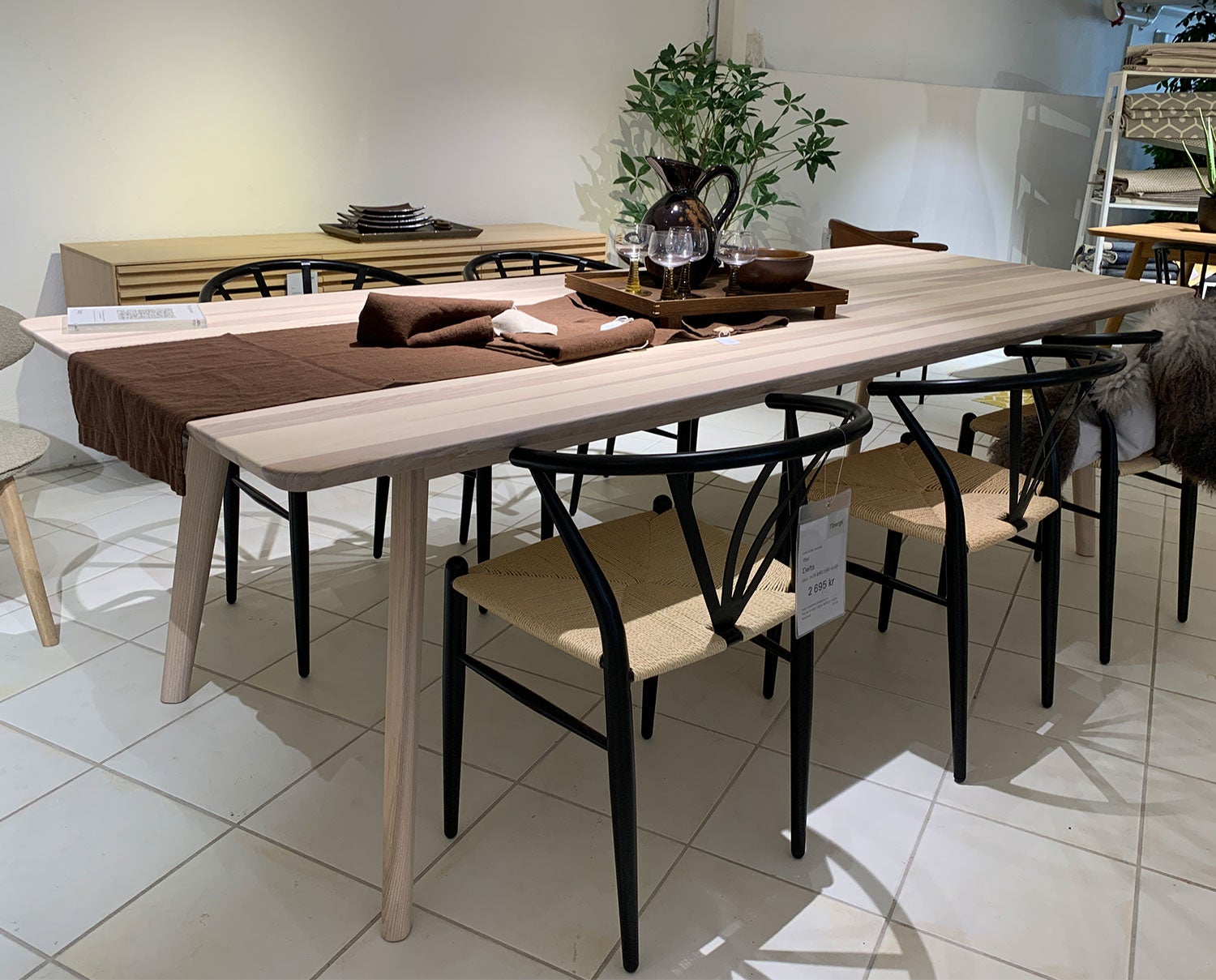 Flex-light-matbord-ask-kristensen-utstallningsex-1