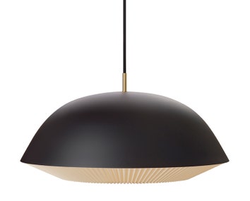 Cache_x-large_black_light_2