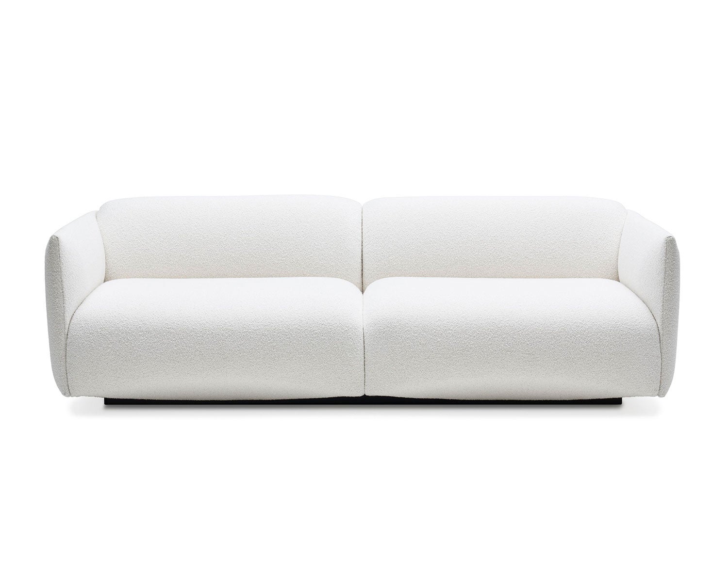 Soffan Origami klädd i tyget Orsetto 11. 