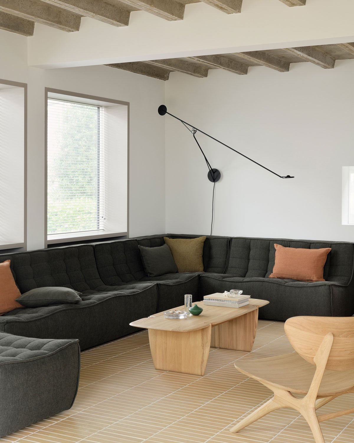N701 Soffa 90° Runt Hörn | Tyg ECO Moss | Ethnicraft | Tibergs Möbler