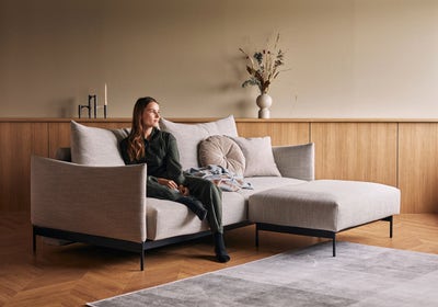 Malloy-Ottoman-579-e2-web.jpg Malloy bäddsoffa - klädsel 579 från Innovation