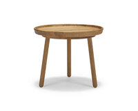 Soffbordet Tureen. Diameter 52 centimeter, höjd 43 centimeter. Skiva i naturoljad, massiv ek.