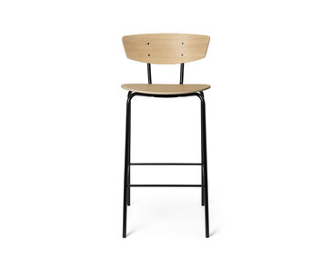 Herman Barstol med sitthöjd 64 centimeter i vitoljad ek