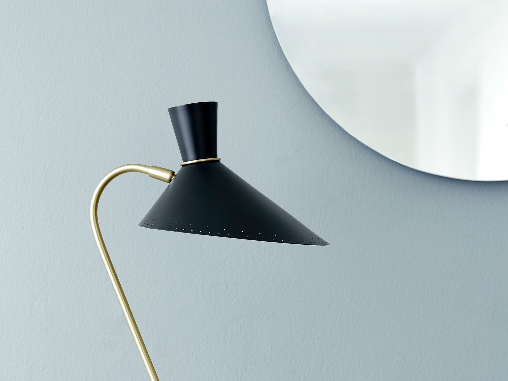 Handla bordslampor hos Tibergs Möbler