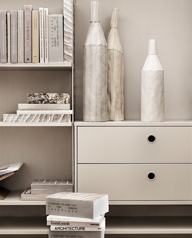 String lådhurts i beige. Designa din hylla efter egna önskemål.