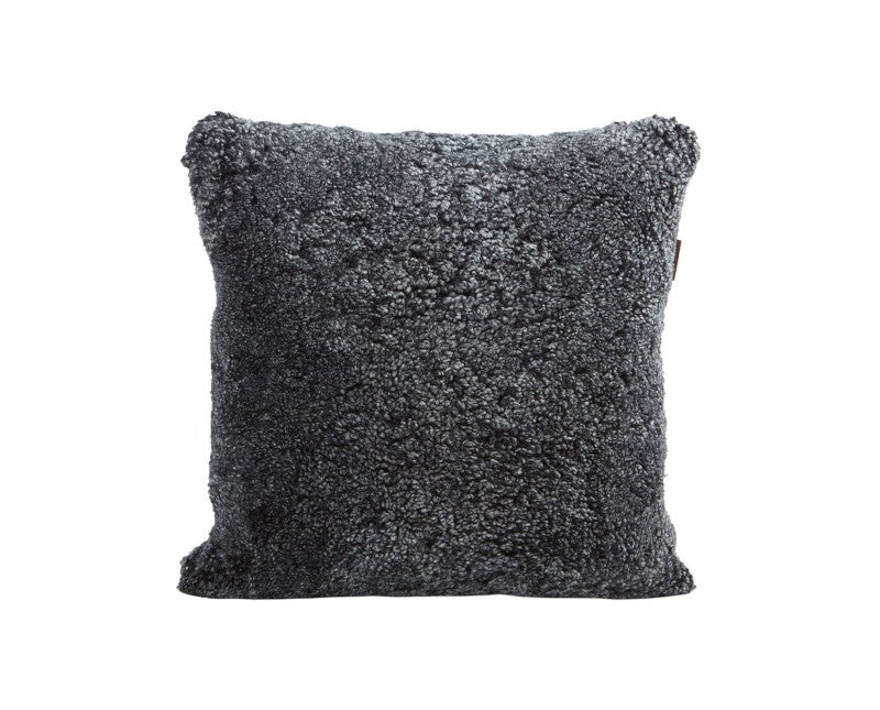 Alice Fårskinnskudde 50x50 Svartgrafit