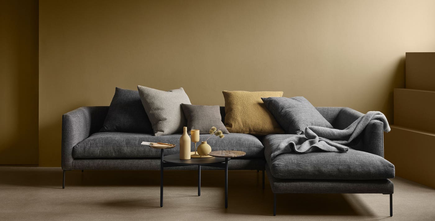 Wendelbo-Blade-Soffa-Tibergs.jpg Blade soffa i grått tyg