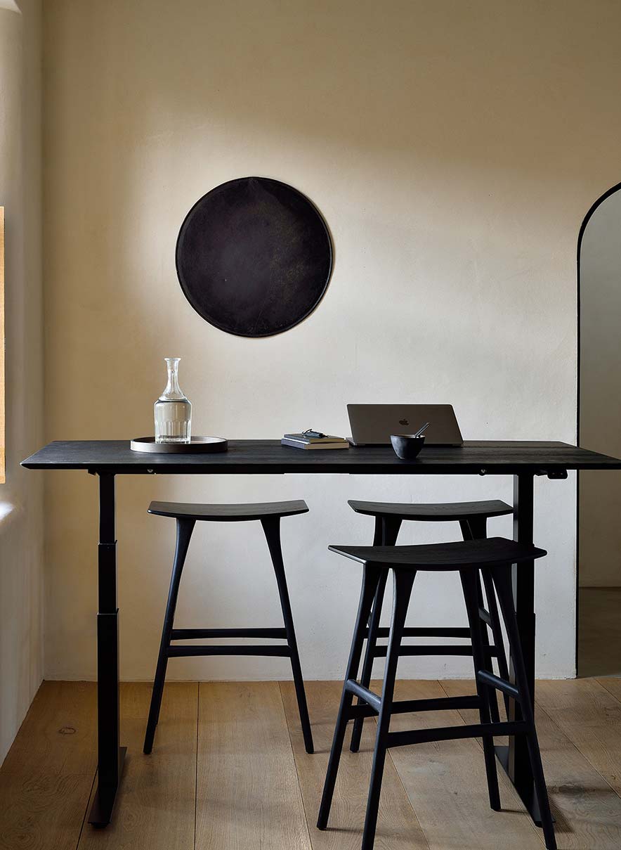 Osso Barpall SH79 | Svartlackad Ek till barbordet