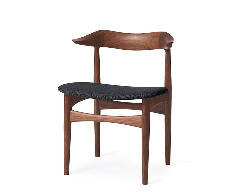 cowhorn-diningchair-walnut-oiled-seat-anthracitemelange-02-warm-nordic