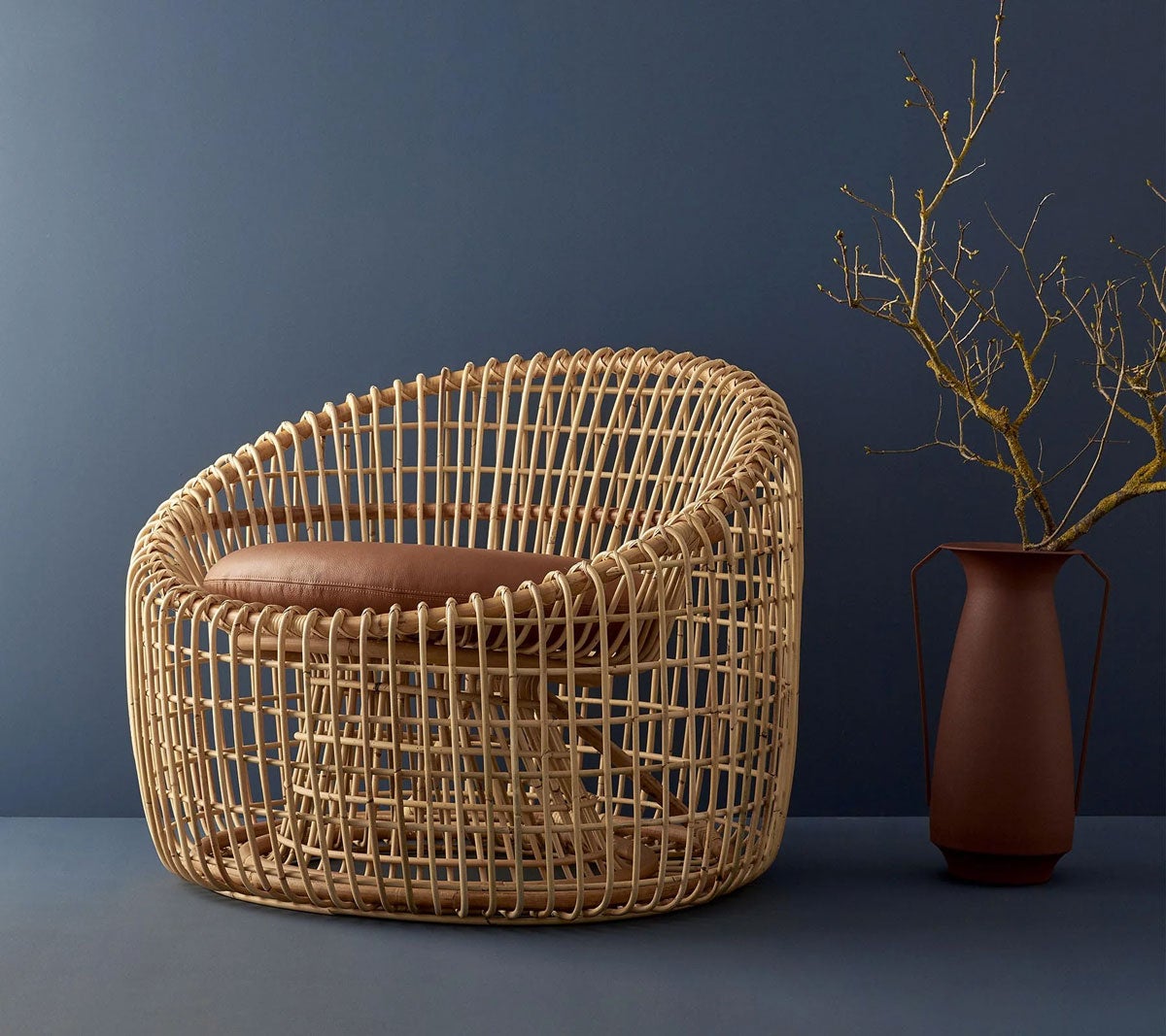 Nest round loungechair from Cane-line