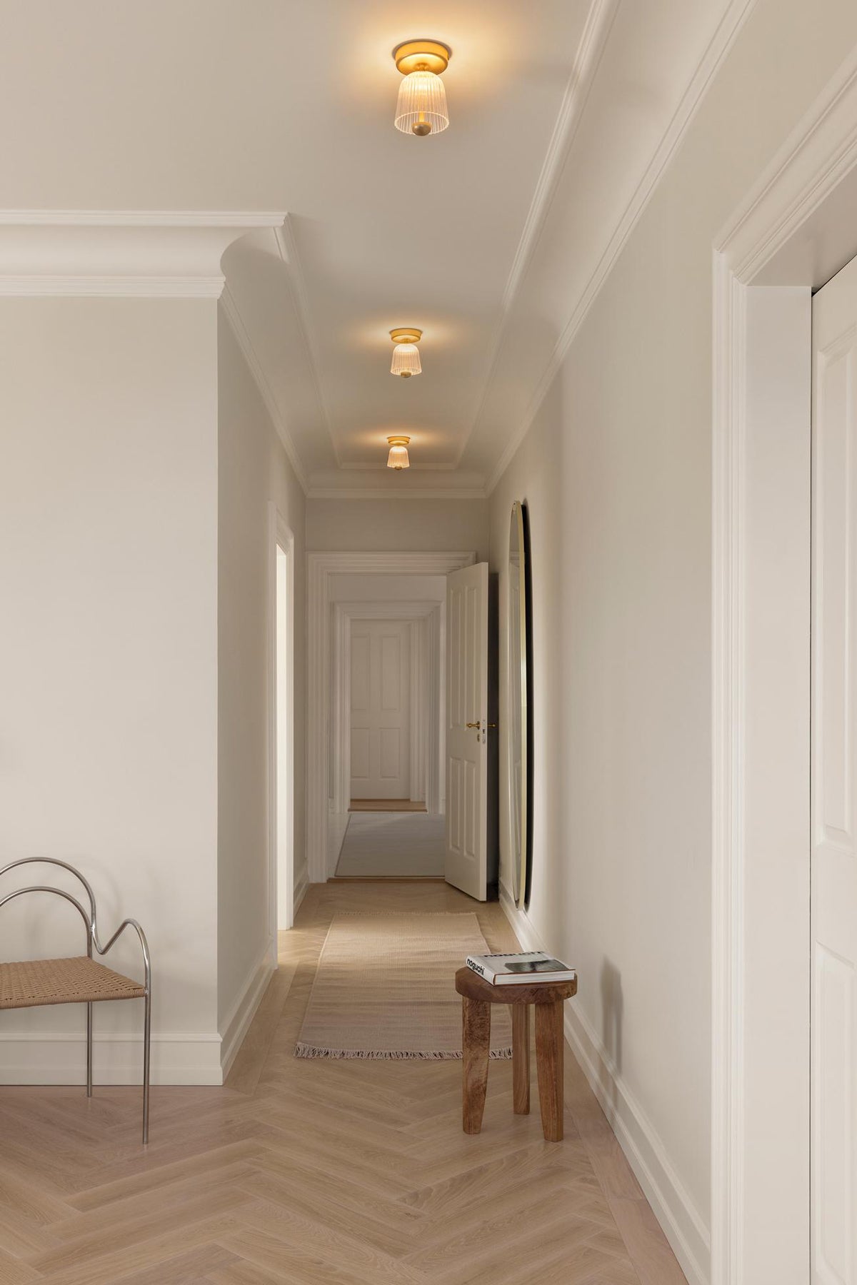 Nuura-Asteea-Ceiling-Lamp-Satin-Brass-Ripple-Clear-Lifestyle