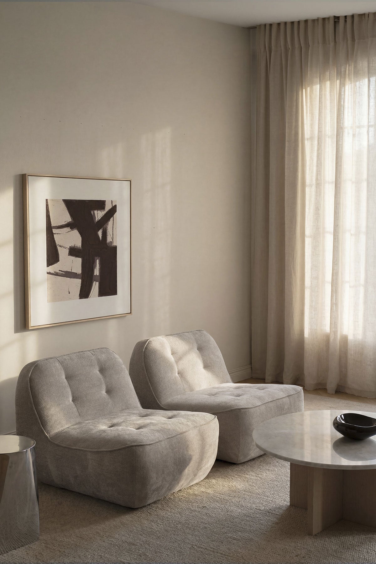 Rowico-Home-Farson-Lounge-Chair-Light-Beige-Lifestyle