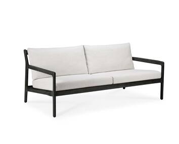 Jack utomhussoffa till din uteplats! Tillverkad i svartbetsad teak med dynor i Offwhite från Ethnicraft.