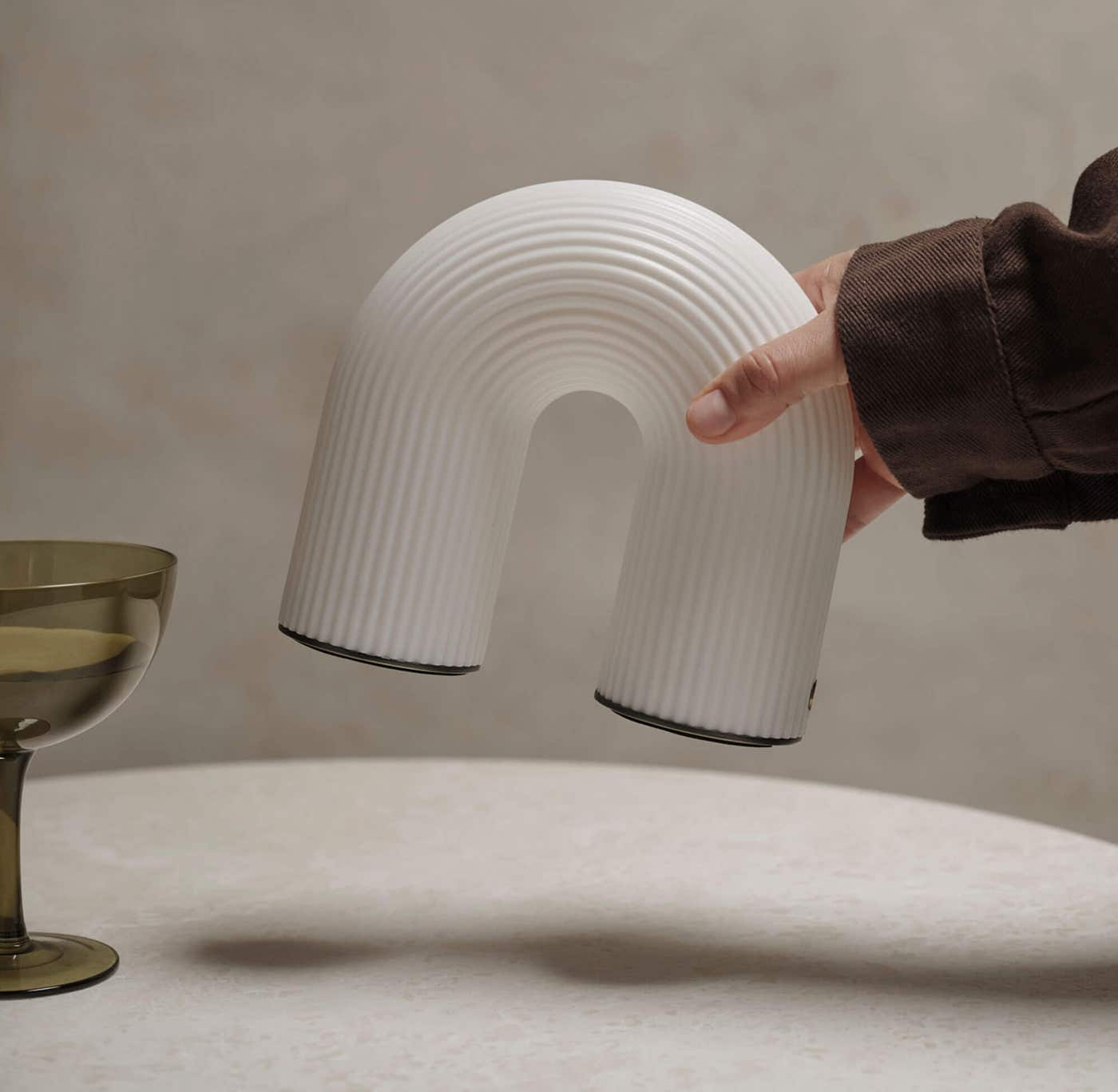 Ferm-Living-Vuelta-portabel-lampa.jpg Ferm-Living-Vuelta-portabel-lampa