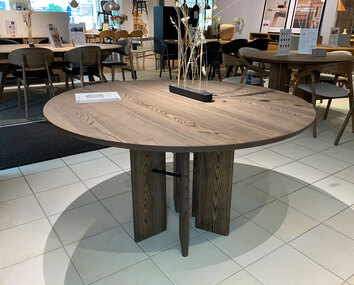 Velvet-fan-matbord-kristensen-utställningsex-1