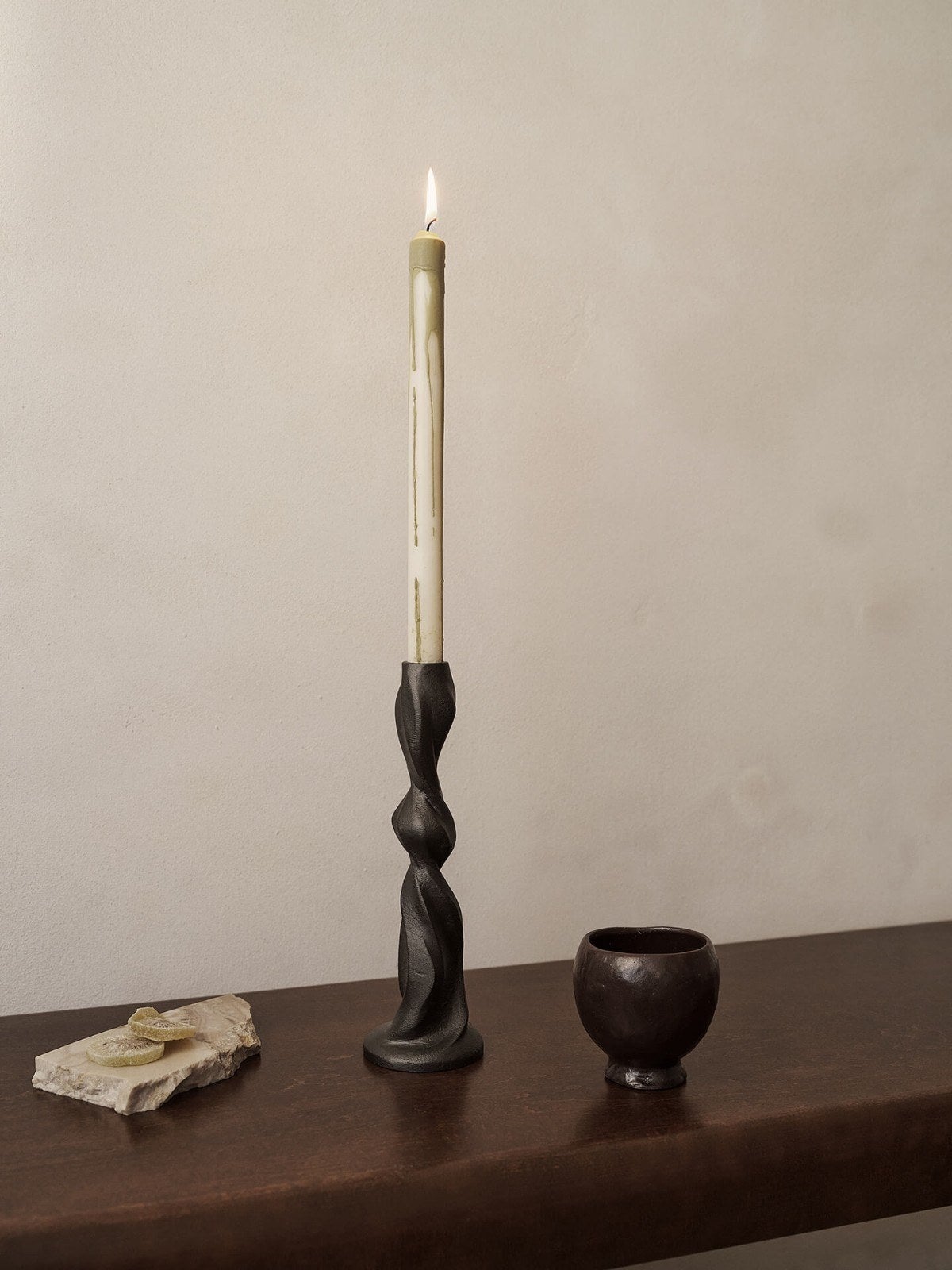 Ferm-Living-Dryp-Candles-Set-of-2-Olive-Green-miljo