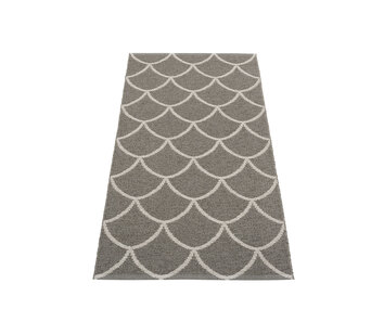 pappelina_kotte_charcoal_70x150_fram