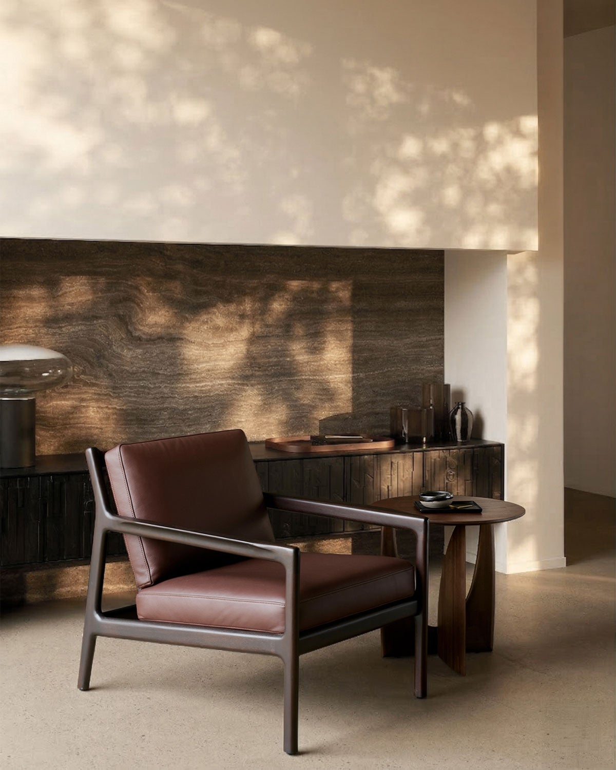 Ethnicraft-Jack-Lounge-Chair-Dark-Brown-Mahogany-Burgundy-Leather-Lifestyle