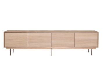 Elegant Sideboard med dörrar i ek från Kristensen & Kristensen 
