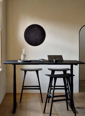 Osso Barpall SH79 | Svartlackad Ek till barbordet