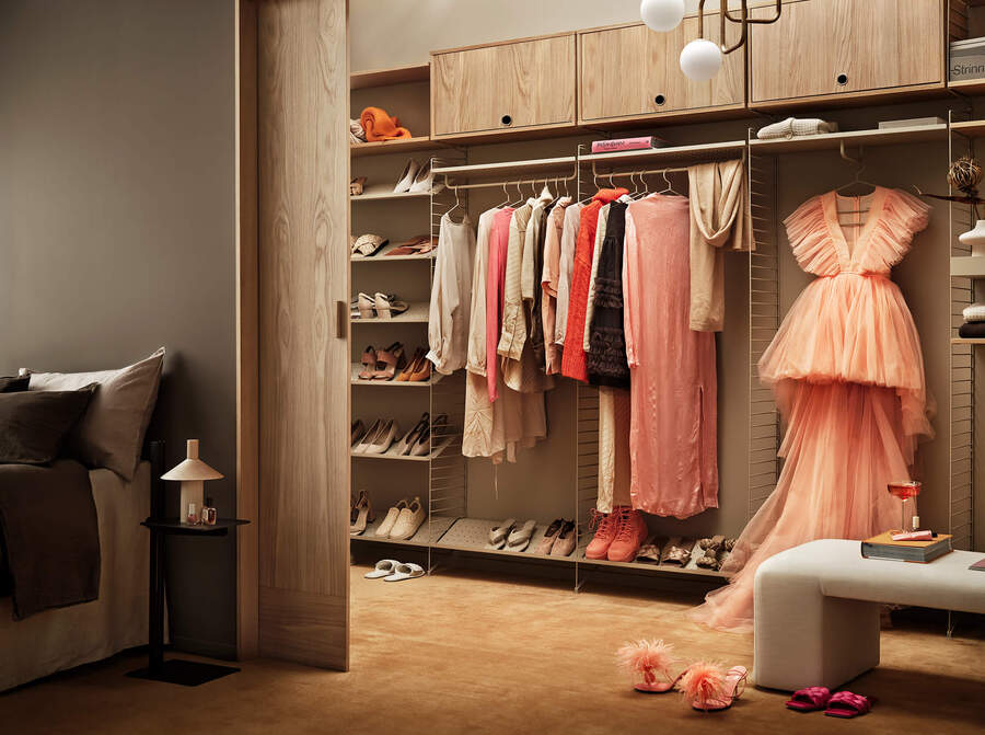 string-system-museum-bedroom-wardrobe-2-web.jpg