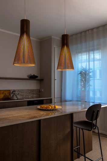 Secto-4200-taklampa-valnot-kok