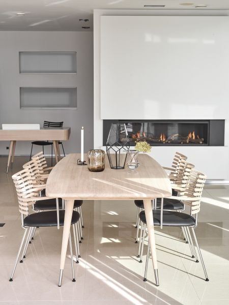 GM 9900 Point matbord från Naver Collection