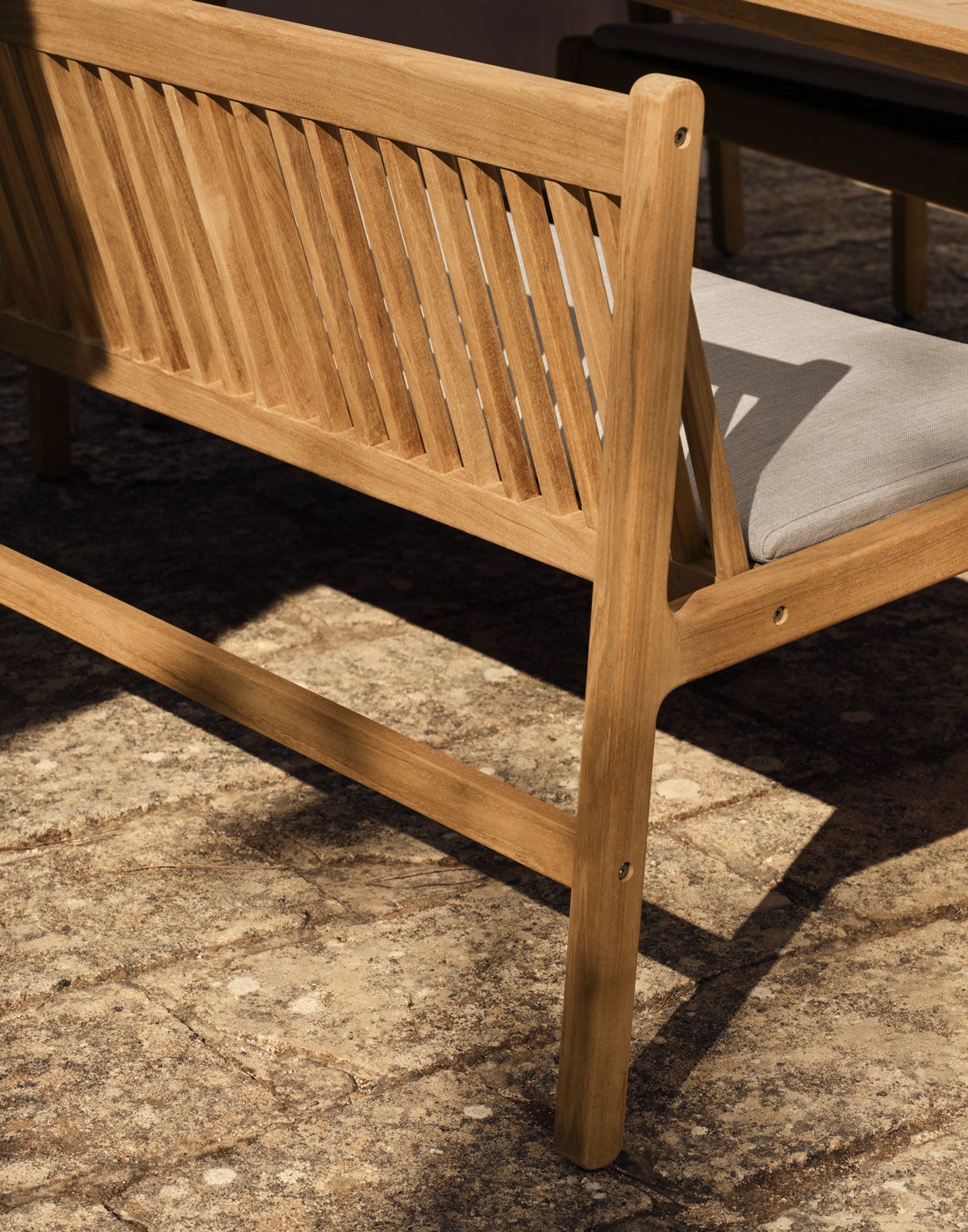 Bolia-Patio-Outdoor-Bench-170-Detail-1