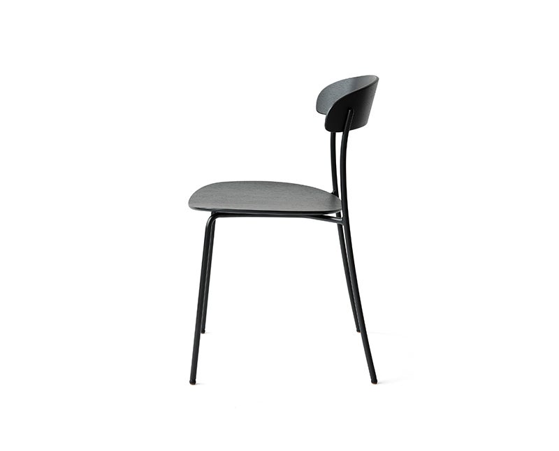 06-Missing-Chair-without-Armrest-Black-Oak-Side