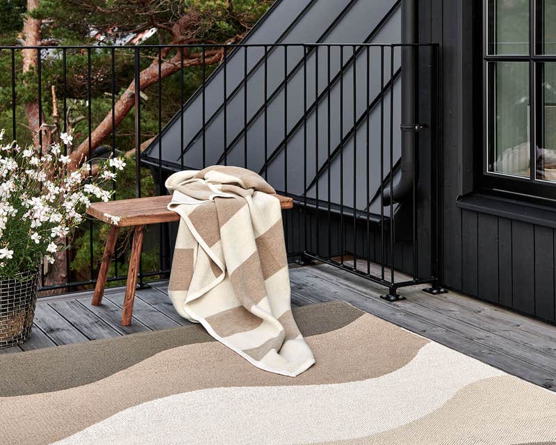 Urvi-Rug-Earth-Pappelina-Lifestyle.jpg Urvi-Rug-Earth-Pappelina-Lifestyle