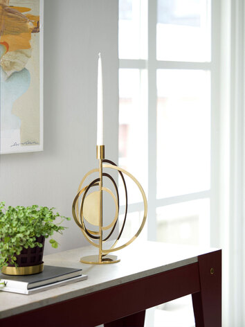 Klong-Circus-Ljusstake-Medium-Mässing-Miljö