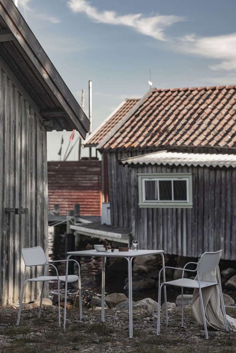 Grythyttan-Libelle-Chair-Table-70-Grey-Lifestyle-2.jpg Grythyttan-Libelle-Chair-Table-70-Grey-Lifestyle-2