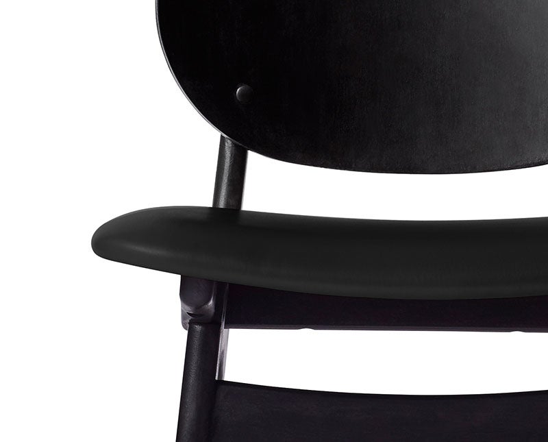 Noble Stol i svart bok med sits i svart läder