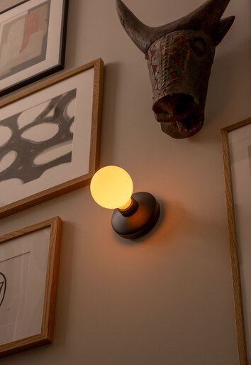 Humble-Bee-Black-Frosted-Miljo