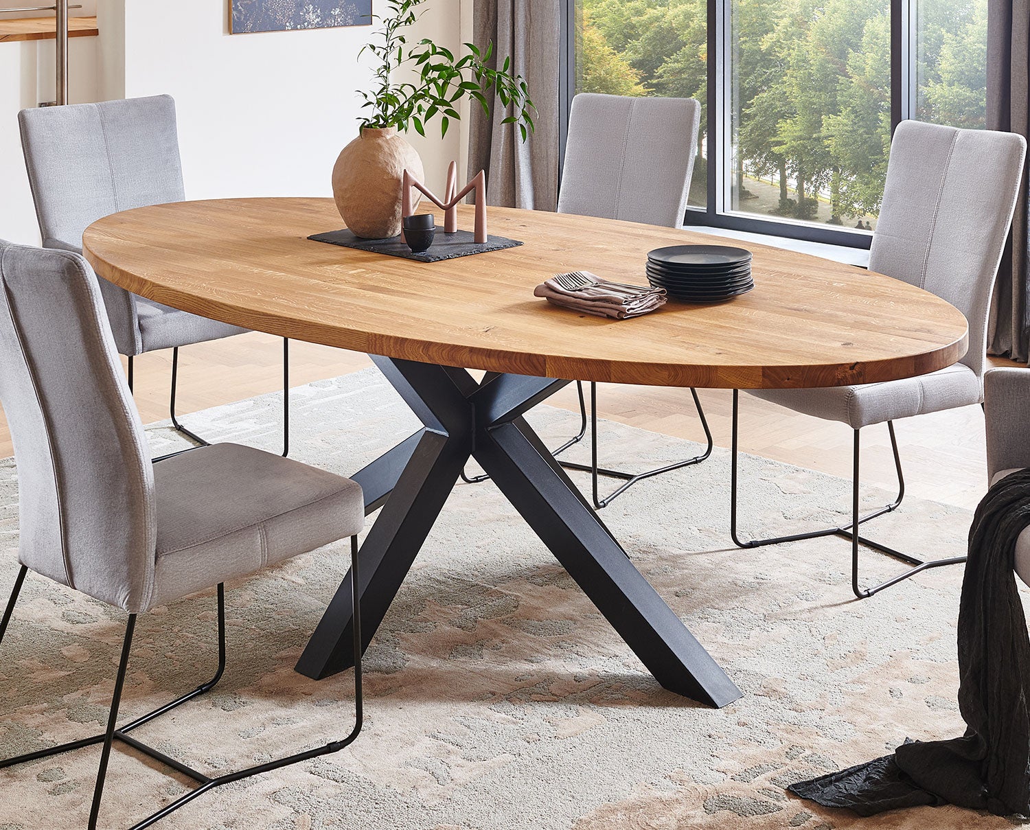 Coen ovalt matbord, LIB