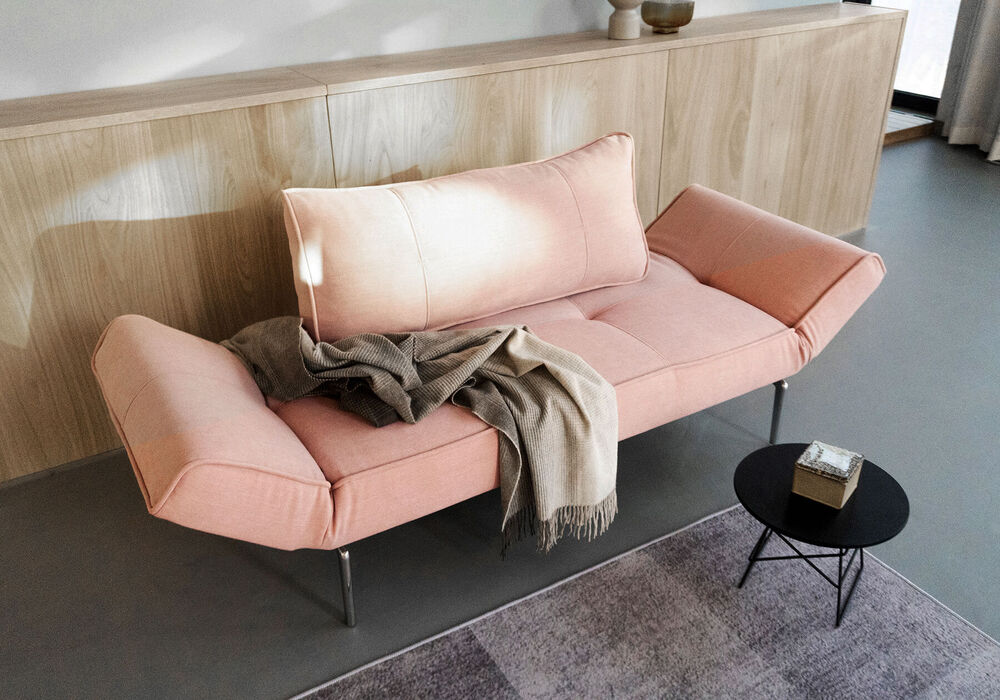 Zeal-Straw-Daybed-570-e1-web.jpg