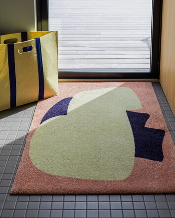 HeymatXSightUnseen_Peach_Jill-Singer-Monica-Khemsurov_Sofiebrovold_01