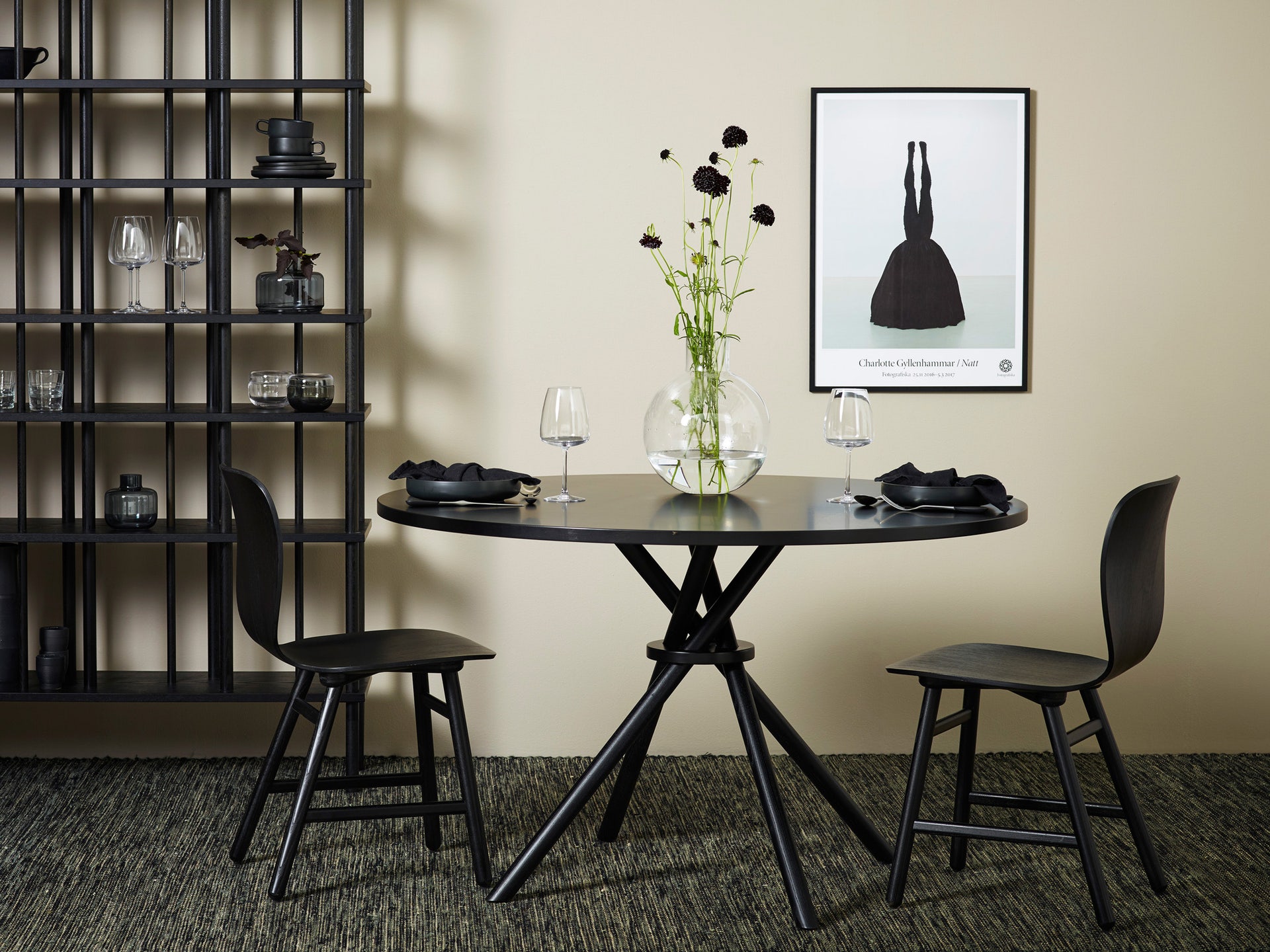 BOUQUET-1098_16.jpg Matbord från Karl Andersson & Söner