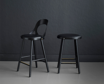 Colibri Barstol och Barpall i svart ek