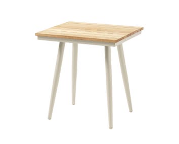 Rio Sidobord i utförandet Teak/Sandy Grey