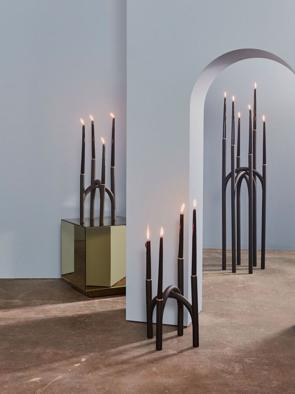 Angui-Ljusstakar-Miljo-aytm.jpg Angui-Ljusstakar-Miljo-aytm