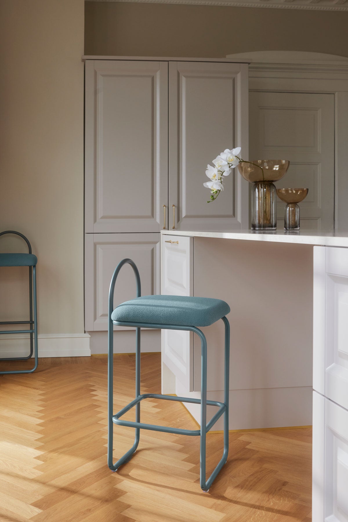 Angui-Barstol-Dusty-Blue-Miljo