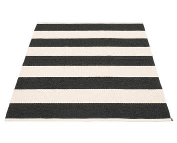 Bob Matta Black / Vanilla Pappelina