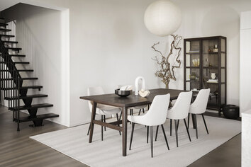 Plainfield Matbord 220 Brun Ek i en matsal